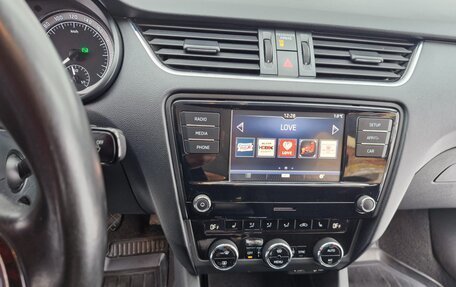 Skoda Octavia, 2017 год, 1 750 000 рублей, 30 фотография