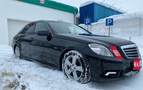 Mercedes-Benz E-Класс, 2011 год, 1 550 000 рублей, 2 фотография