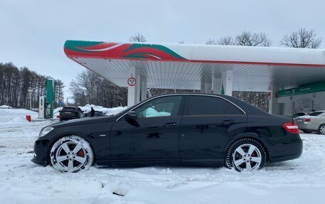 Mercedes-Benz E-Класс, 2011 год, 1 550 000 рублей, 5 фотография