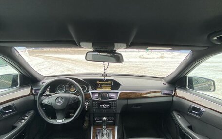 Mercedes-Benz E-Класс, 2011 год, 1 550 000 рублей, 11 фотография