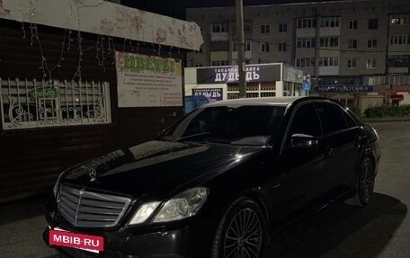 Mercedes-Benz E-Класс, 2011 год, 1 550 000 рублей, 10 фотография