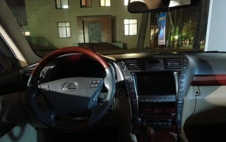 Lexus LS IV, 2008 год, 1 899 000 рублей, 4 фотография