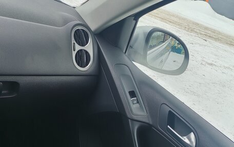 Volkswagen Tiguan I, 2010 год, 1 200 000 рублей, 11 фотография