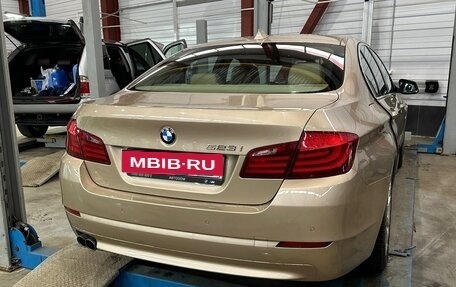 BMW 5 серия, 2010 год, 1 598 000 рублей, 4 фотография