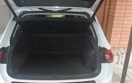 Volkswagen Tiguan II, 2020 год, 3 599 000 рублей, 6 фотография