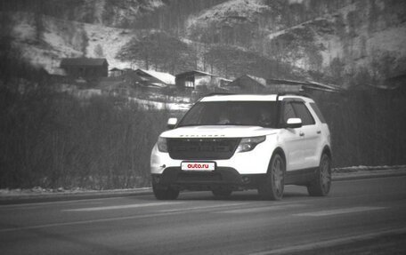 Ford Explorer VI, 2013 год, 1 730 000 рублей, 5 фотография
