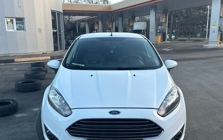 Ford Fiesta, 2016 год, 990 000 рублей, 2 фотография