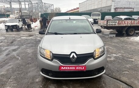Renault Logan II, 2015 год, 595 000 рублей, 1 фотография