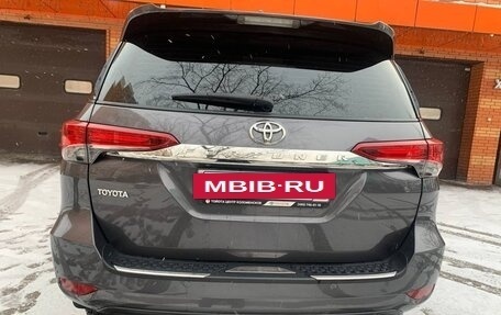 Toyota Fortuner II, 2018 год, 2 750 000 рублей, 2 фотография