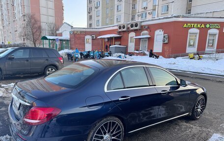 Mercedes-Benz E-Класс, 2019 год, 3 100 000 рублей, 2 фотография