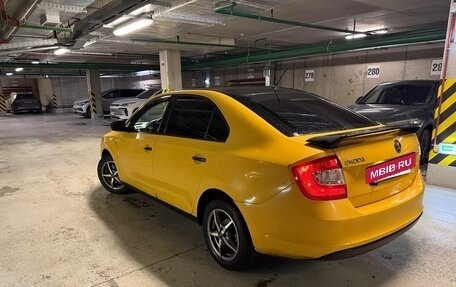 Skoda Rapid I, 2015 год, 830 000 рублей, 2 фотография