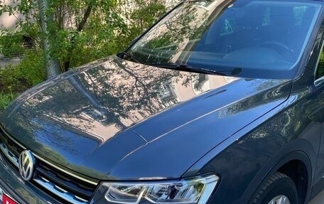 Volkswagen Tiguan II, 2017 год, 2 050 000 рублей, 2 фотография