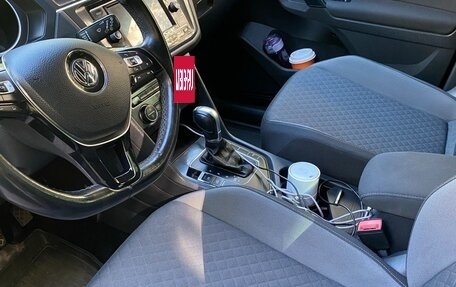 Volkswagen Tiguan II, 2017 год, 2 050 000 рублей, 4 фотография