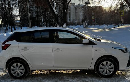 Toyota Yaris XP150 рестайлинг, 2021 год, 1 350 000 рублей, 5 фотография