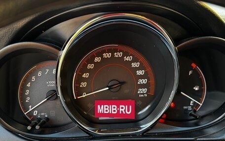 Toyota Yaris XP150 рестайлинг, 2021 год, 1 350 000 рублей, 15 фотография