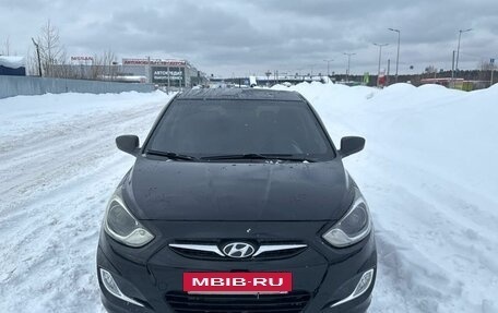 Hyundai Solaris II рестайлинг, 2013 год, 550 000 рублей, 3 фотография