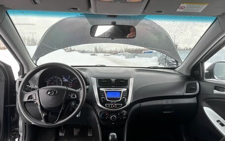 Hyundai Solaris II рестайлинг, 2013 год, 550 000 рублей, 5 фотография