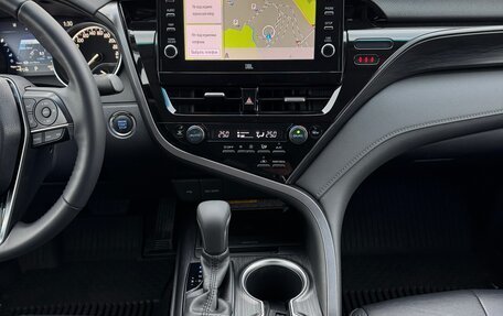 Toyota Camry, 2021 год, 3 650 000 рублей, 12 фотография