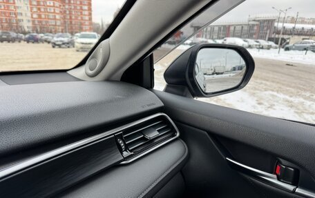 Toyota Camry, 2021 год, 3 650 000 рублей, 21 фотография