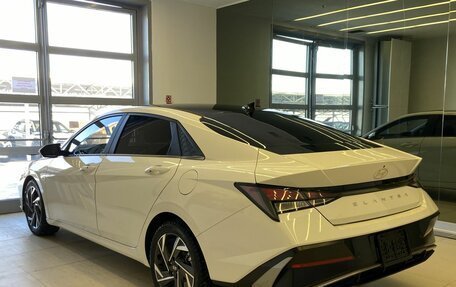 Hyundai Elantra, 2023 год, 2 300 000 рублей, 7 фотография