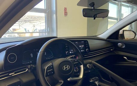 Hyundai Elantra, 2023 год, 2 300 000 рублей, 11 фотография