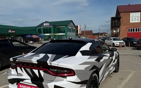 Dodge Charger, 2017 год, 3 190 000 рублей, 2 фотография