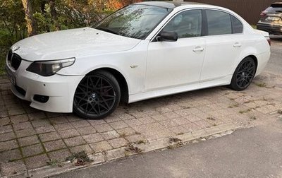 BMW 5 серия, 2004 год, 970 000 рублей, 1 фотография