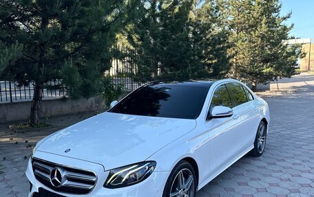 Mercedes-Benz E-Класс, 2016 год, 2 850 000 рублей, 2 фотография