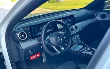 Mercedes-Benz E-Класс, 2016 год, 2 850 000 рублей, 8 фотография