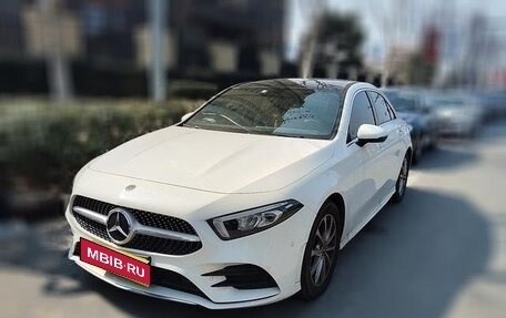 Mercedes-Benz A-Класс, 2021 год, 2 500 000 рублей, 1 фотография