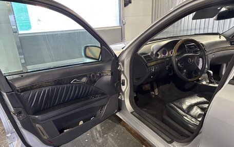 Mercedes-Benz E-Класс, 2004 год, 735 000 рублей, 19 фотография