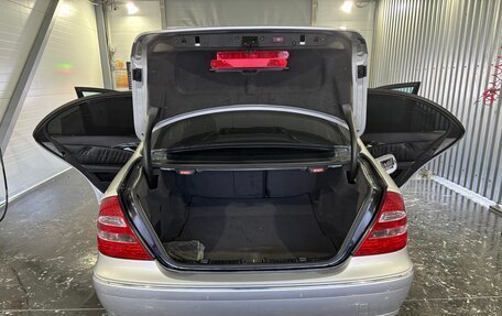 Mercedes-Benz E-Класс, 2004 год, 735 000 рублей, 27 фотография