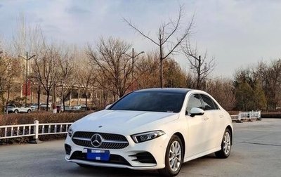Mercedes-Benz A-Класс, 2021 год, 2 400 000 рублей, 1 фотография