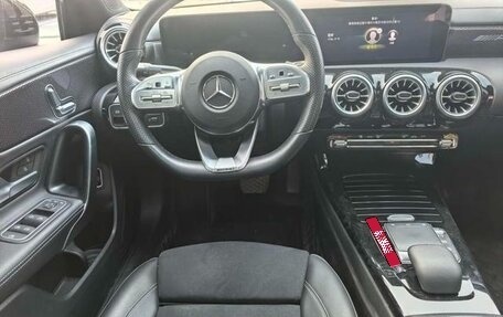 Mercedes-Benz A-Класс, 2021 год, 2 400 000 рублей, 5 фотография