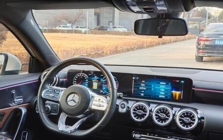 Mercedes-Benz A-Класс, 2021 год, 2 400 000 рублей, 8 фотография