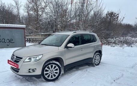 Volkswagen Tiguan I, 2010 год, 1 200 000 рублей, 2 фотография