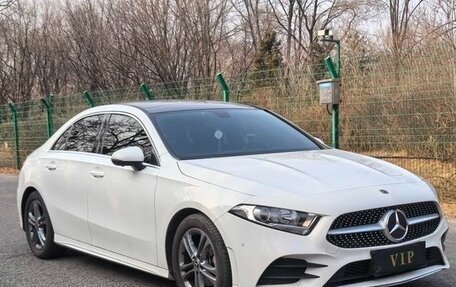 Mercedes-Benz A-Класс, 2021 год, 2 400 000 рублей, 2 фотография