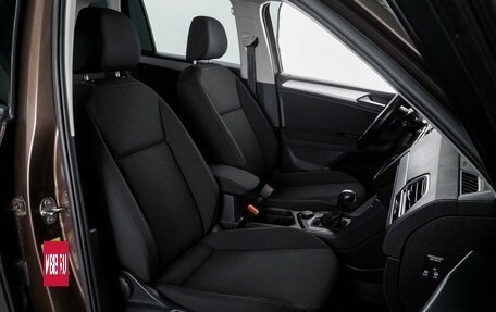 Volkswagen Tiguan II, 2019 год, 2 290 000 рублей, 8 фотография