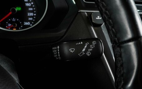 Volkswagen Tiguan II, 2019 год, 2 290 000 рублей, 14 фотография