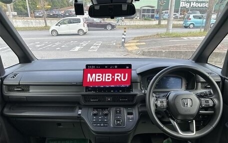 Honda Stepwgn, 2023 год, 2 550 001 рублей, 10 фотография