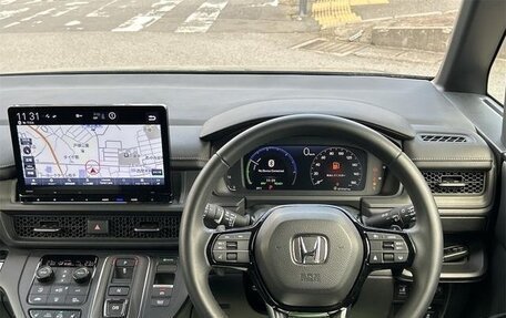 Honda Stepwgn, 2023 год, 2 550 001 рублей, 11 фотография