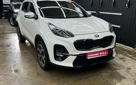KIA Sportage IV рестайлинг, 2018 год, 2 350 000 рублей, 1 фотография