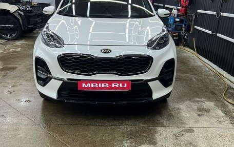 KIA Sportage IV рестайлинг, 2018 год, 2 350 000 рублей, 2 фотография