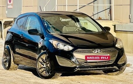 Hyundai i30 II рестайлинг, 2013 год, 659 000 рублей, 3 фотография