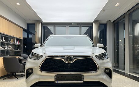 Toyota Highlander, 2025 год, 5 999 000 рублей, 2 фотография