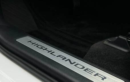 Toyota Highlander, 2025 год, 5 999 000 рублей, 34 фотография