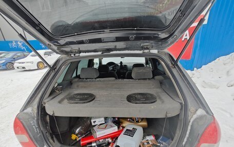 Mazda 323, 1999 год, 230 000 рублей, 13 фотография