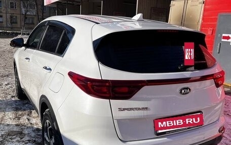 KIA Sportage IV рестайлинг, 2019 год, 1 985 000 рублей, 4 фотография