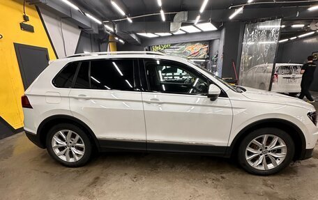 Volkswagen Tiguan II, 2017 год, 2 180 000 рублей, 3 фотография