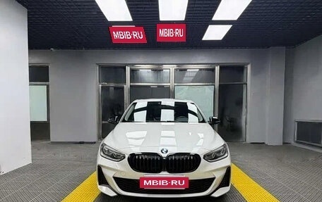 BMW 1 серия, 2022 год, 1 735 007 рублей, 2 фотография